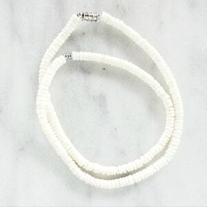 #U16 Vintage Puka Shell Necklace Barrel Clasp